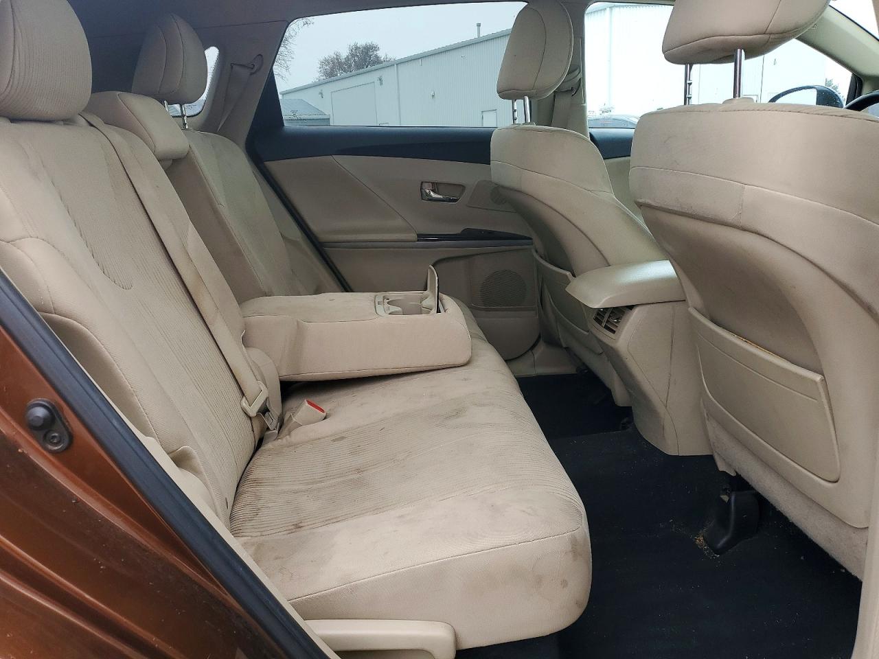 2010 TOYOTA VENZA photo 11