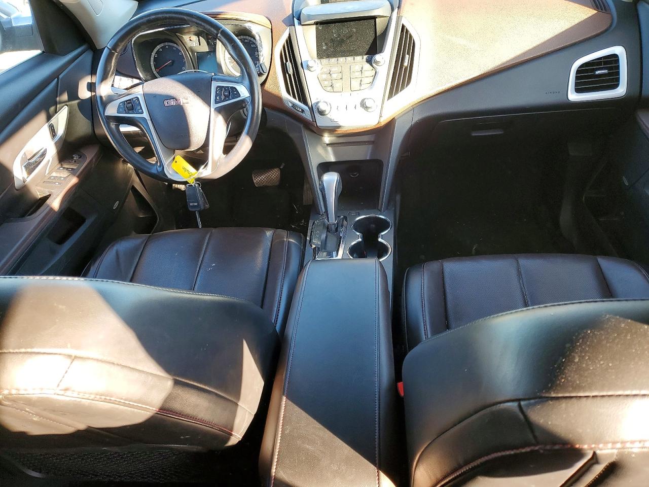 2013 GMC TERRAIN SLT photo 8