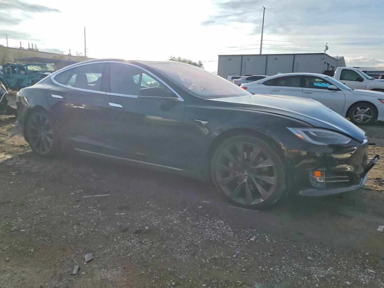 2018 TESLA MODEL S photo 4