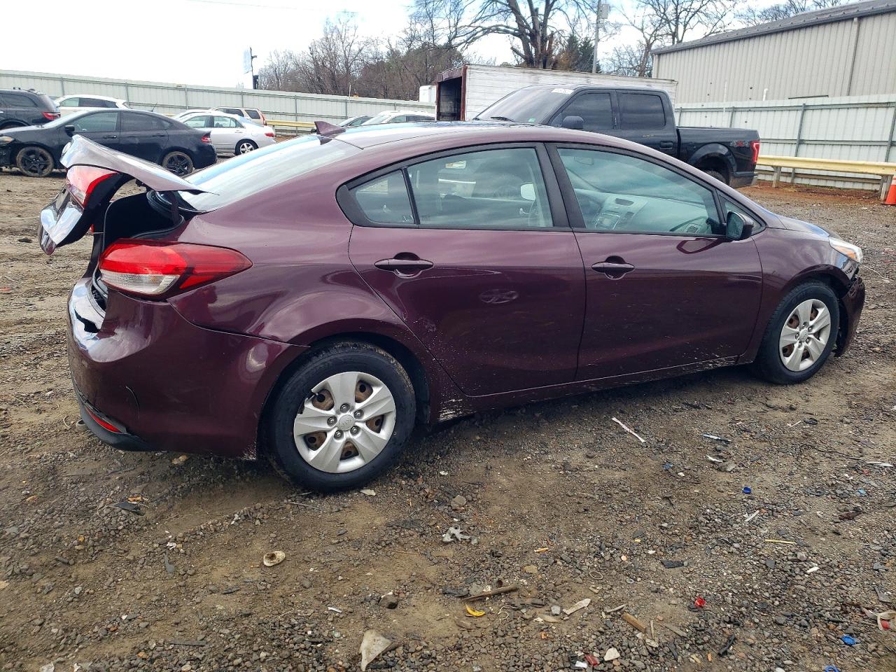 2017 KIA FORTE LX photo 3