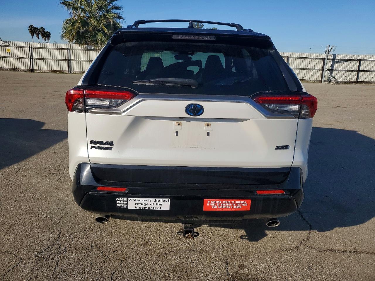 2023 TOYOTA RAV4 PRIME XSE photo 6