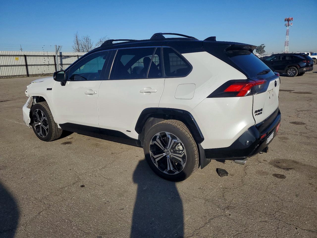 2023 TOYOTA RAV4 PRIME XSE photo 2