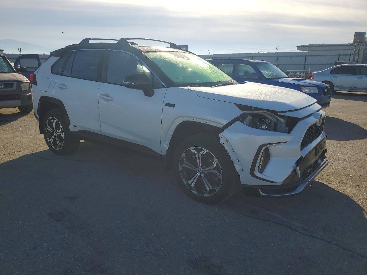 2023 TOYOTA RAV4 PRIME XSE photo 4