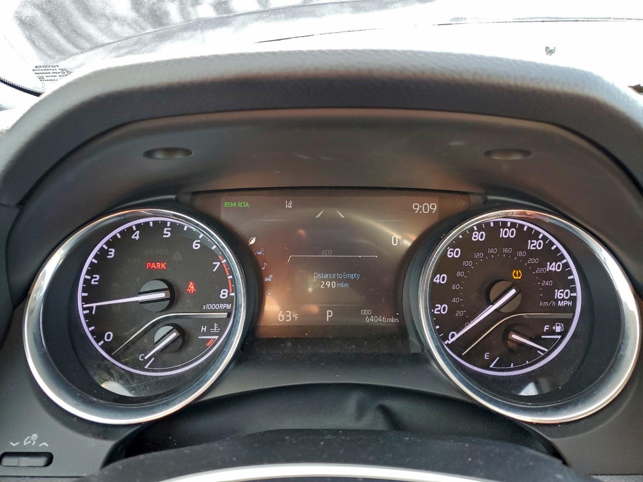 2019 TOYOTA CAMRY L photo 9