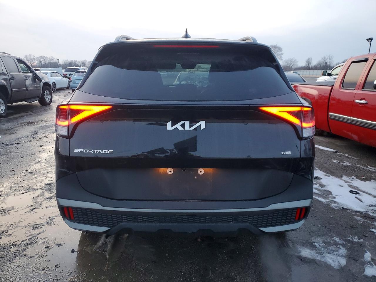 2023 KIA SPORTAGE X LINE photo 6