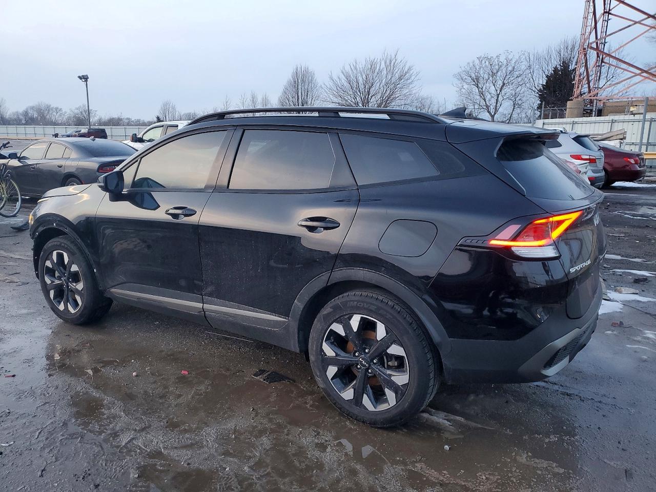 2023 KIA SPORTAGE X LINE photo 2