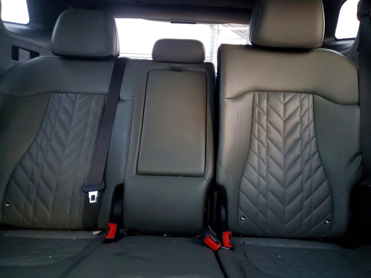 2023 KIA SPORTAGE X LINE photo 10