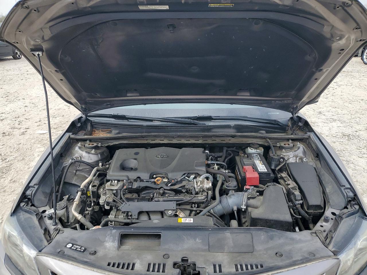2021 TOYOTA CAMRY SE photo 21