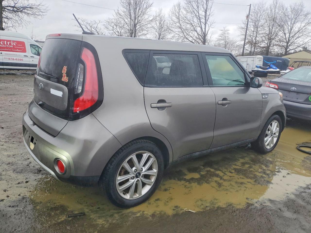2018 KIA SOUL + photo 3