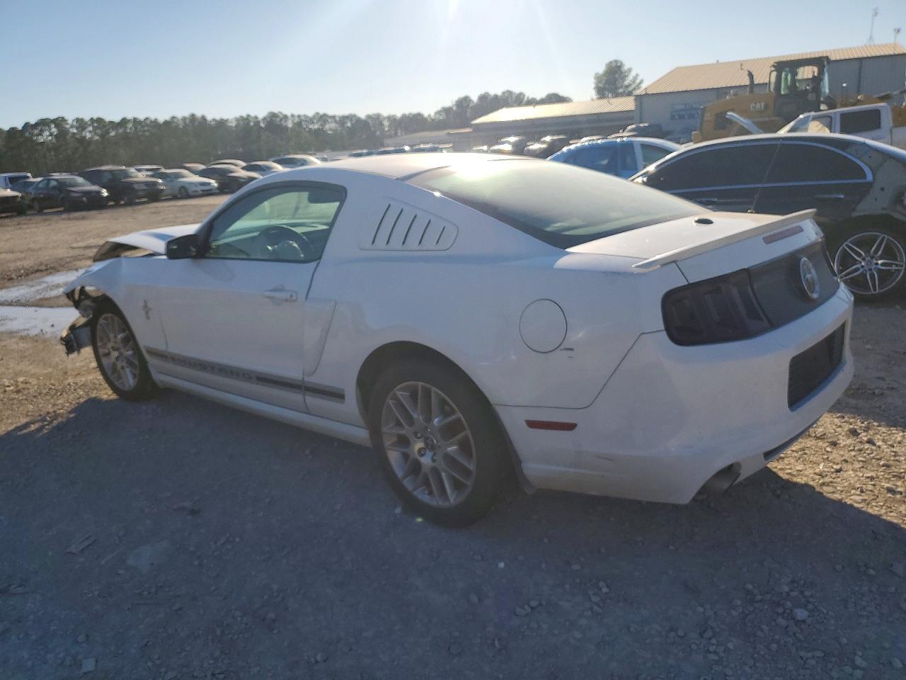 2014 FORD MUSTANG photo 2