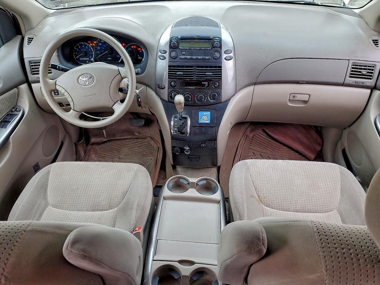 2007 TOYOTA SIENNA CE photo 8
