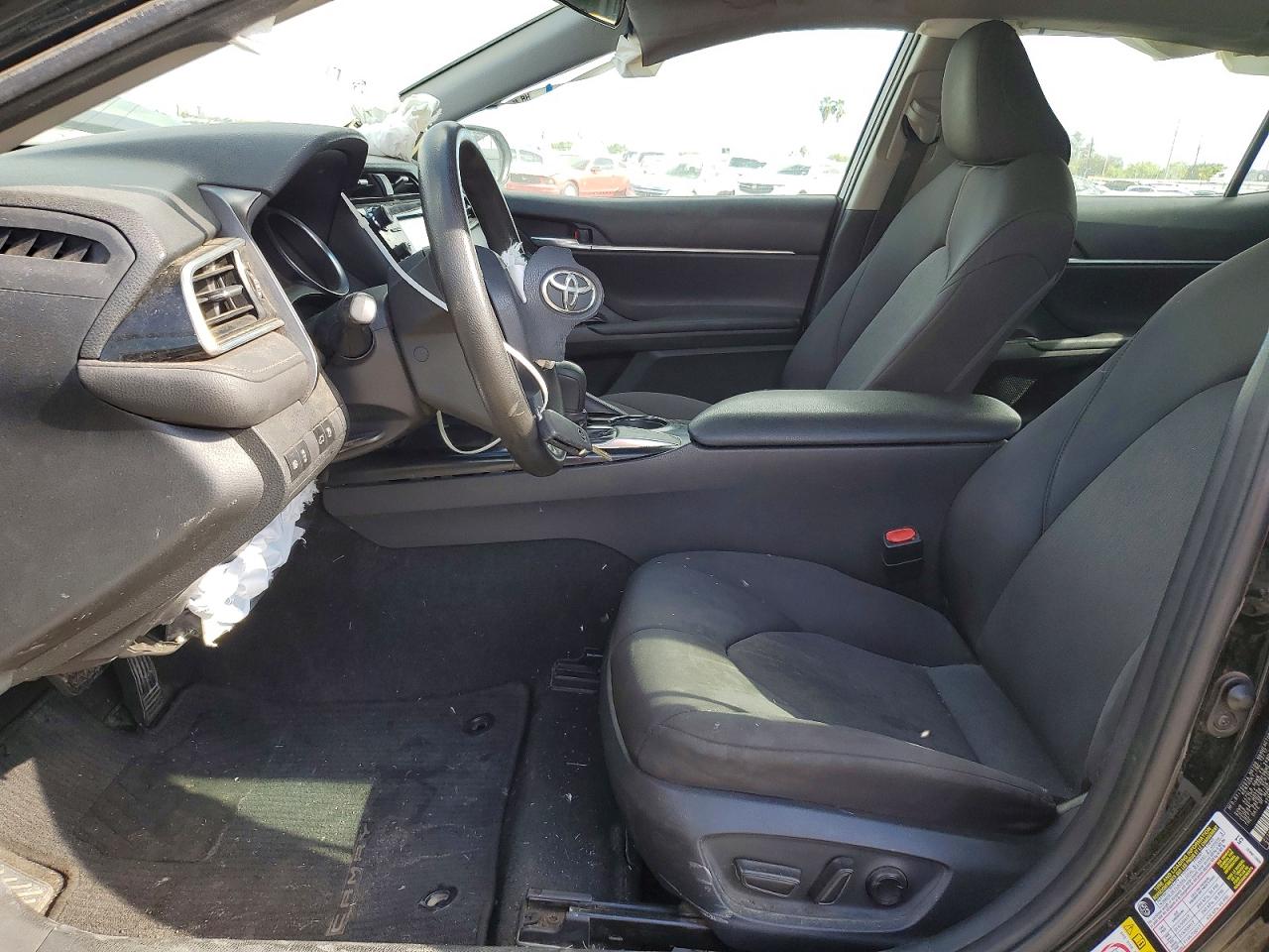 2018 TOYOTA CAMRY L photo 7