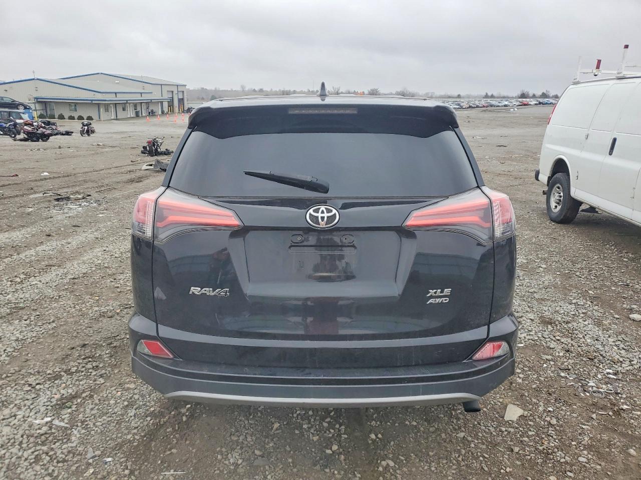 2018 TOYOTA RAV4 ADVENTURE photo 6