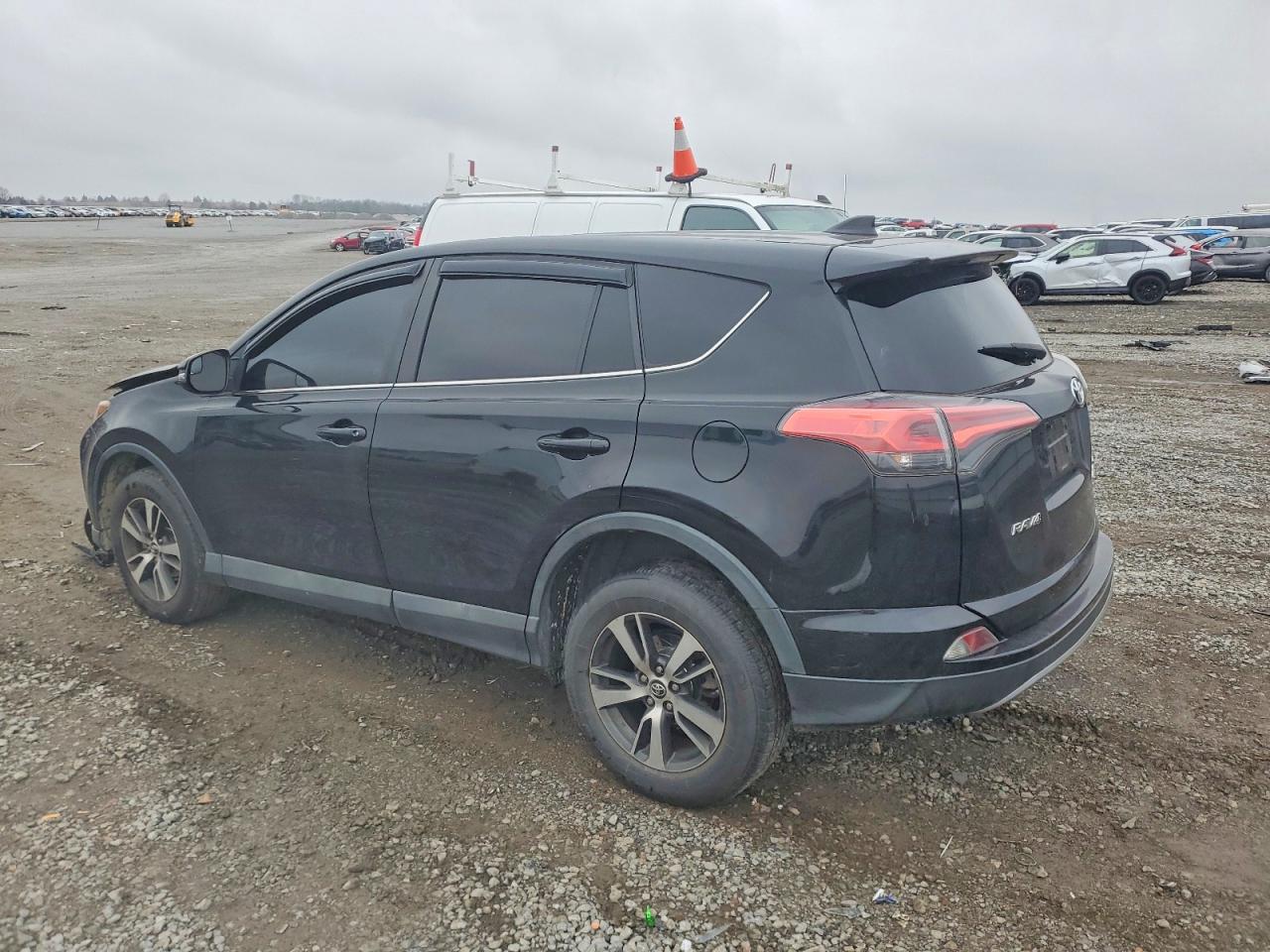 2018 TOYOTA RAV4 ADVENTURE photo 2