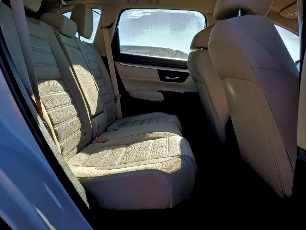 2017 HONDA CR-V LX photo 11