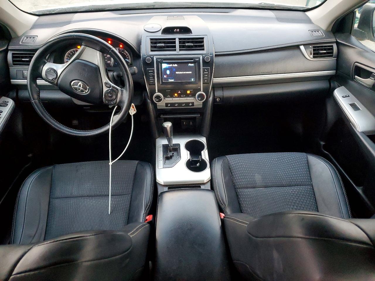 2013 TOYOTA CAMRY L photo 8