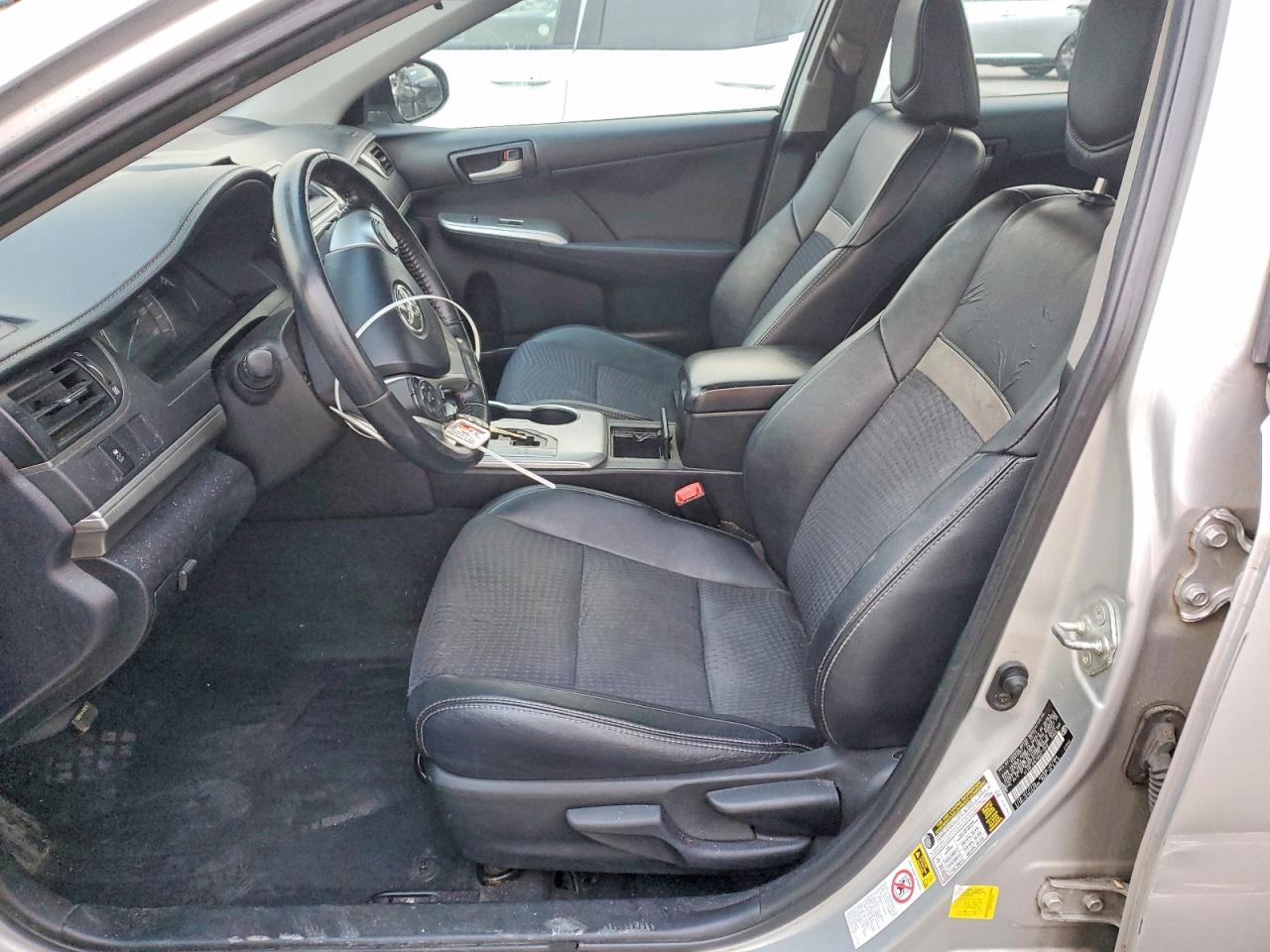 2013 TOYOTA CAMRY L photo 7