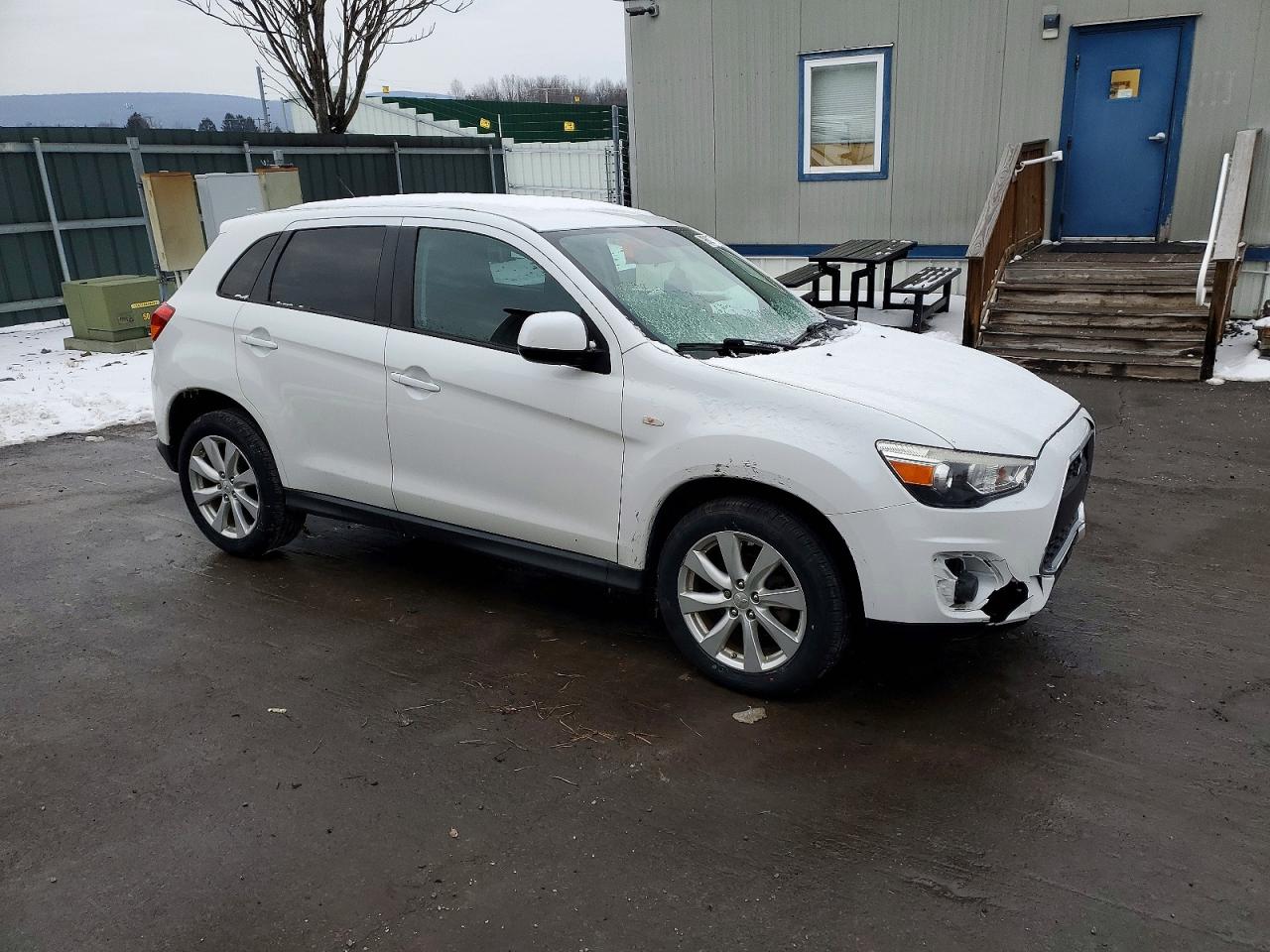 2015 MITSUBISHI OUTLANDER SPORT ES photo 4