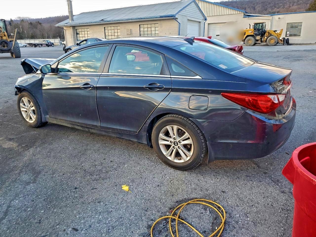 2013 HYUNDAI SONATA GLS photo 2