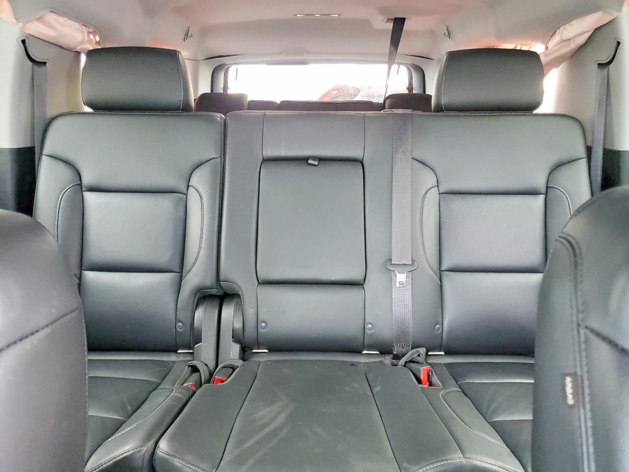 2018 CHEVROLET SUBURBAN C1500 LT photo 10