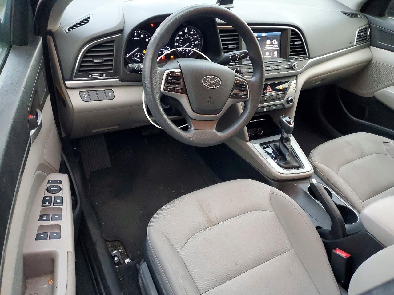 2017 HYUNDAI ELANTRA SE photo 8