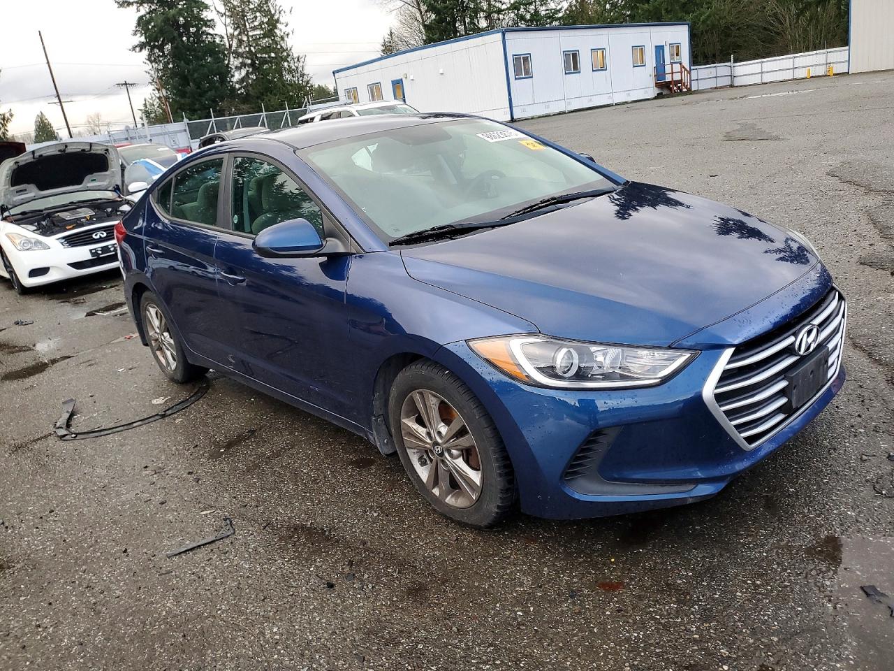 2017 HYUNDAI ELANTRA SE photo 4