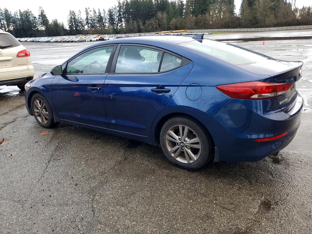 2017 HYUNDAI ELANTRA SE photo 2