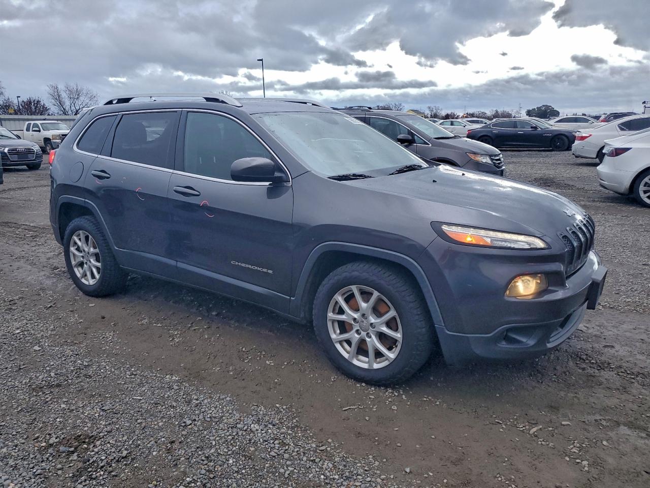 2016 JEEP CHEROKEE LATITUDE photo 7