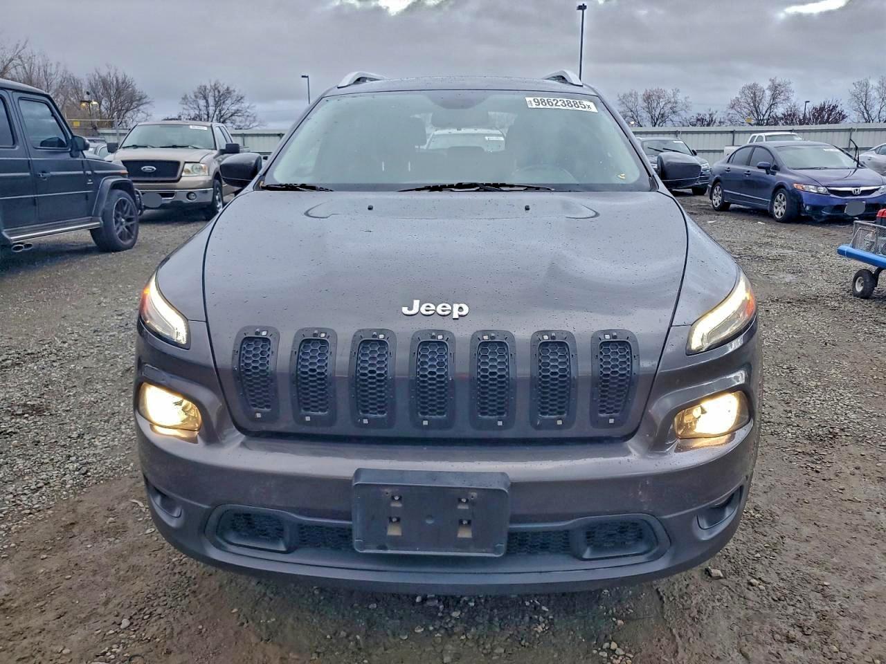 2016 JEEP CHEROKEE LATITUDE photo 9