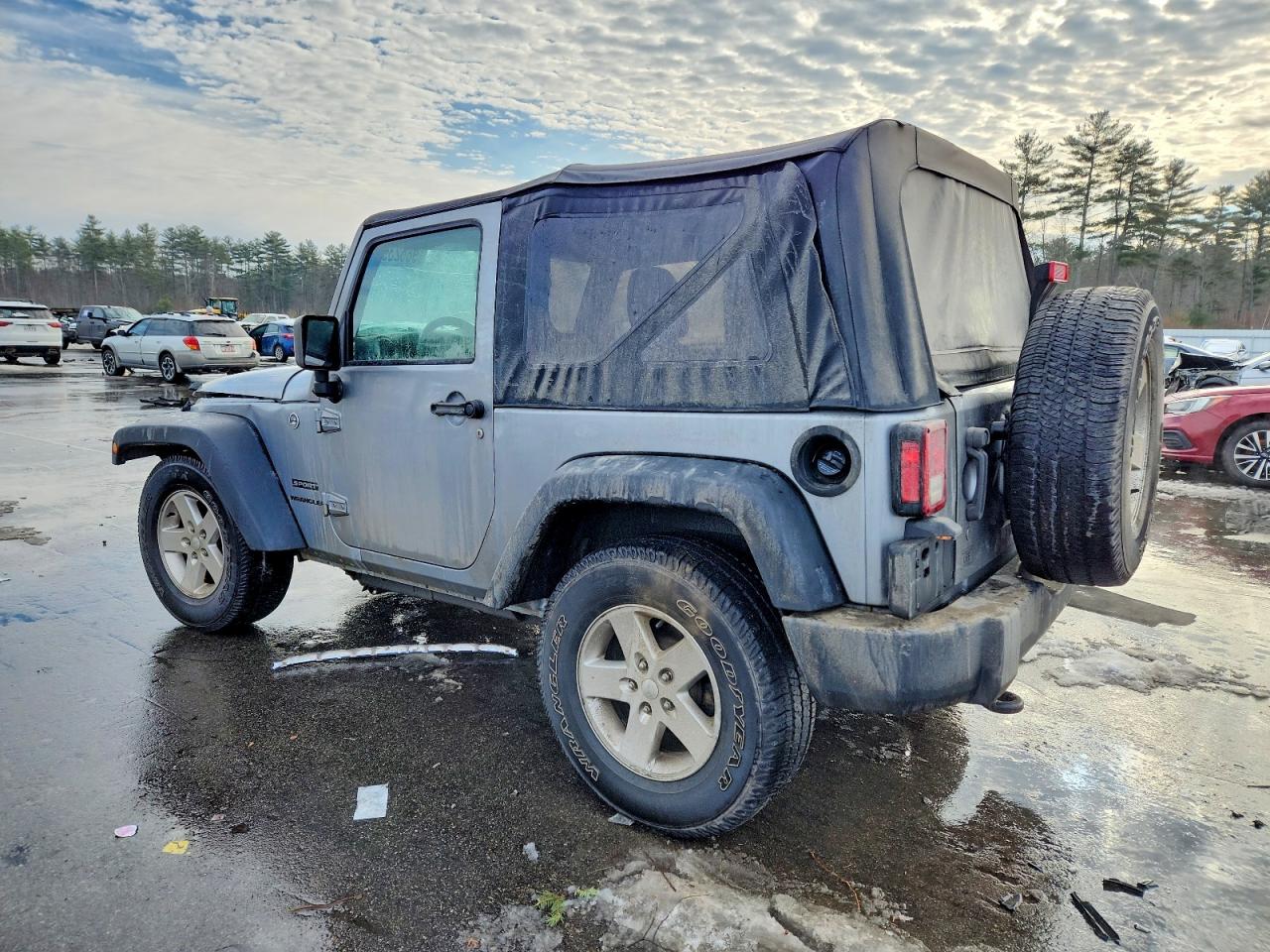 2017 JEEP WRANGLER SPORT photo 2