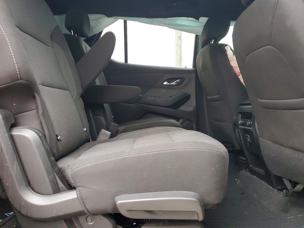 2023 CHEVROLET TRAVERSE LT photo 11