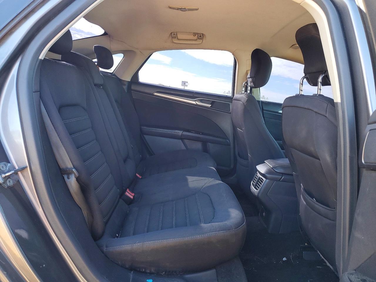 2013 FORD FUSION SE photo 10