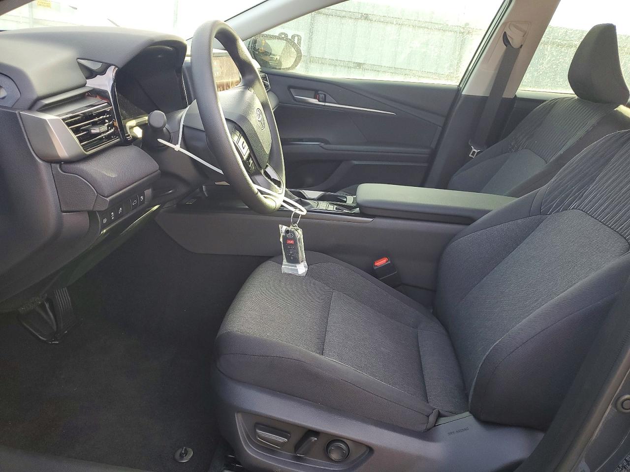 2026 TOYOTA CAMRY XSE photo 7