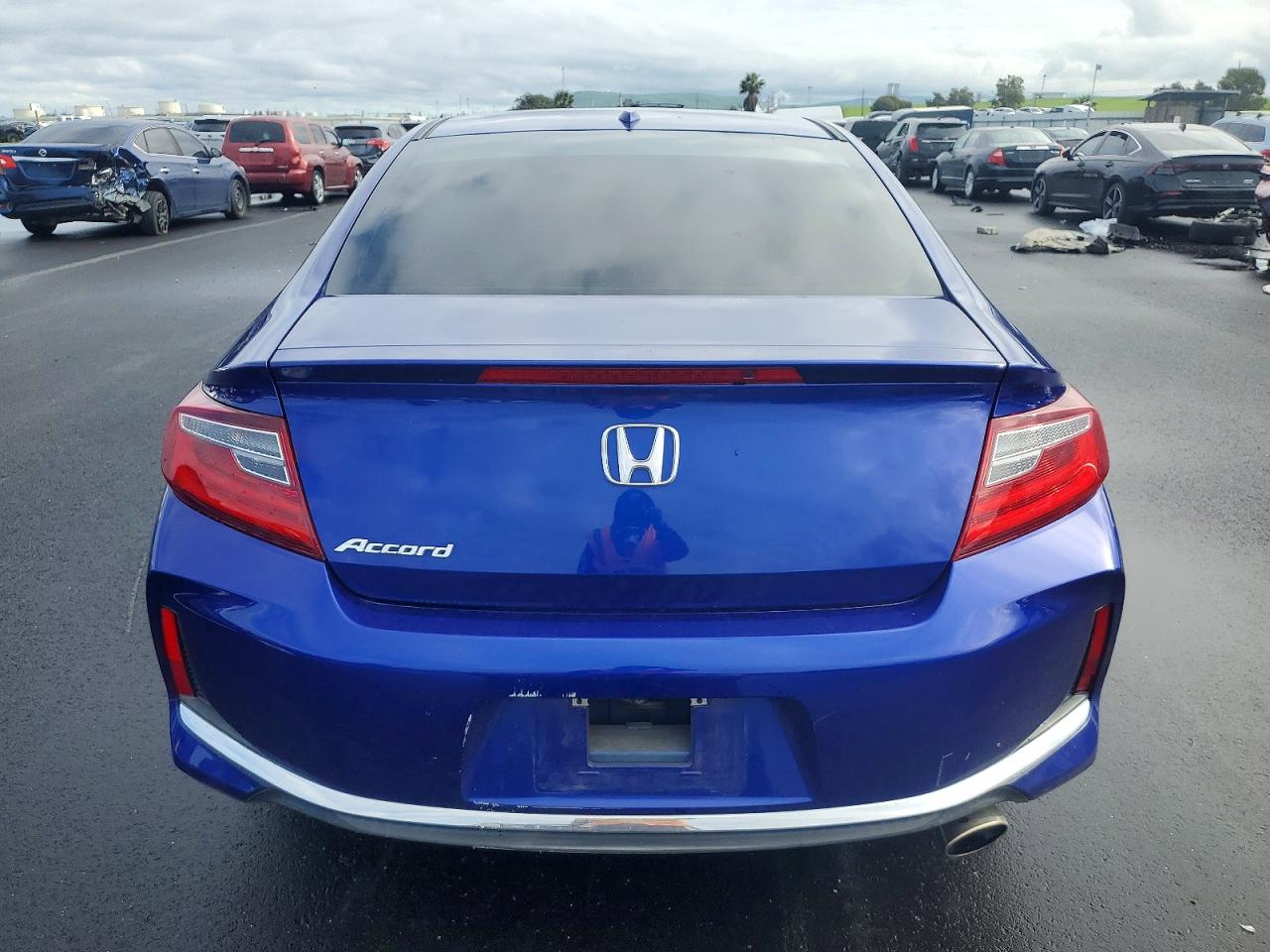 2017 HONDA ACCORD EXL photo 6