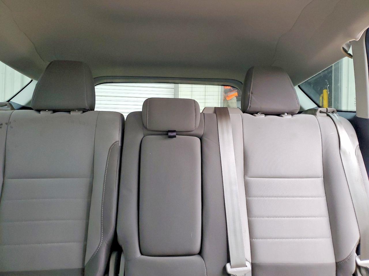2016 FORD ESCAPE SE photo 10