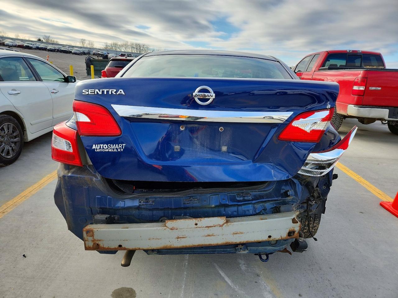 2017 NISSAN SENTRA S photo 6