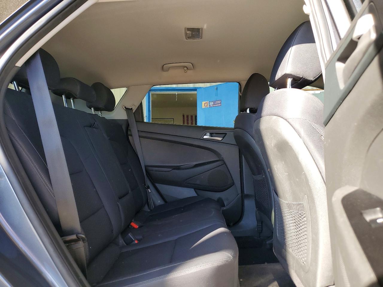 2021 HYUNDAI TUCSON SE photo 11