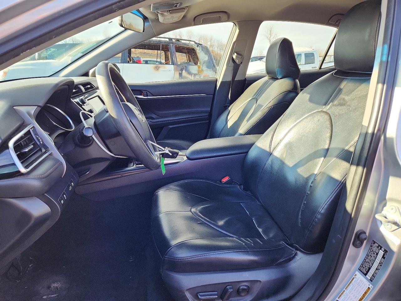 2018 TOYOTA CAMRY L photo 7