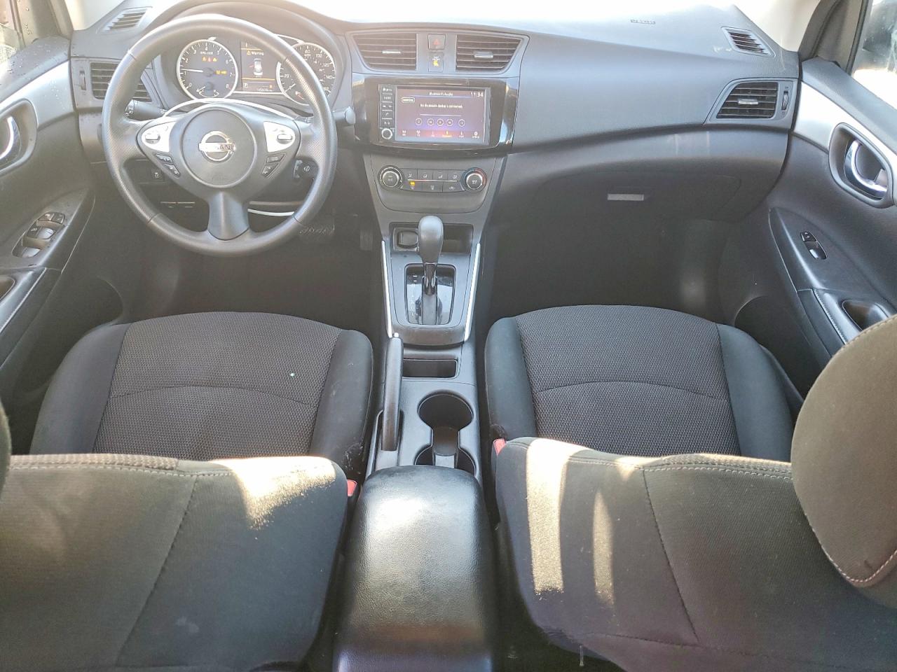 2019 NISSAN SENTRA S photo 8