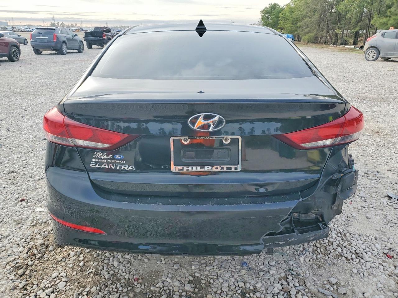 2018 HYUNDAI ELANTRA SEL photo 11