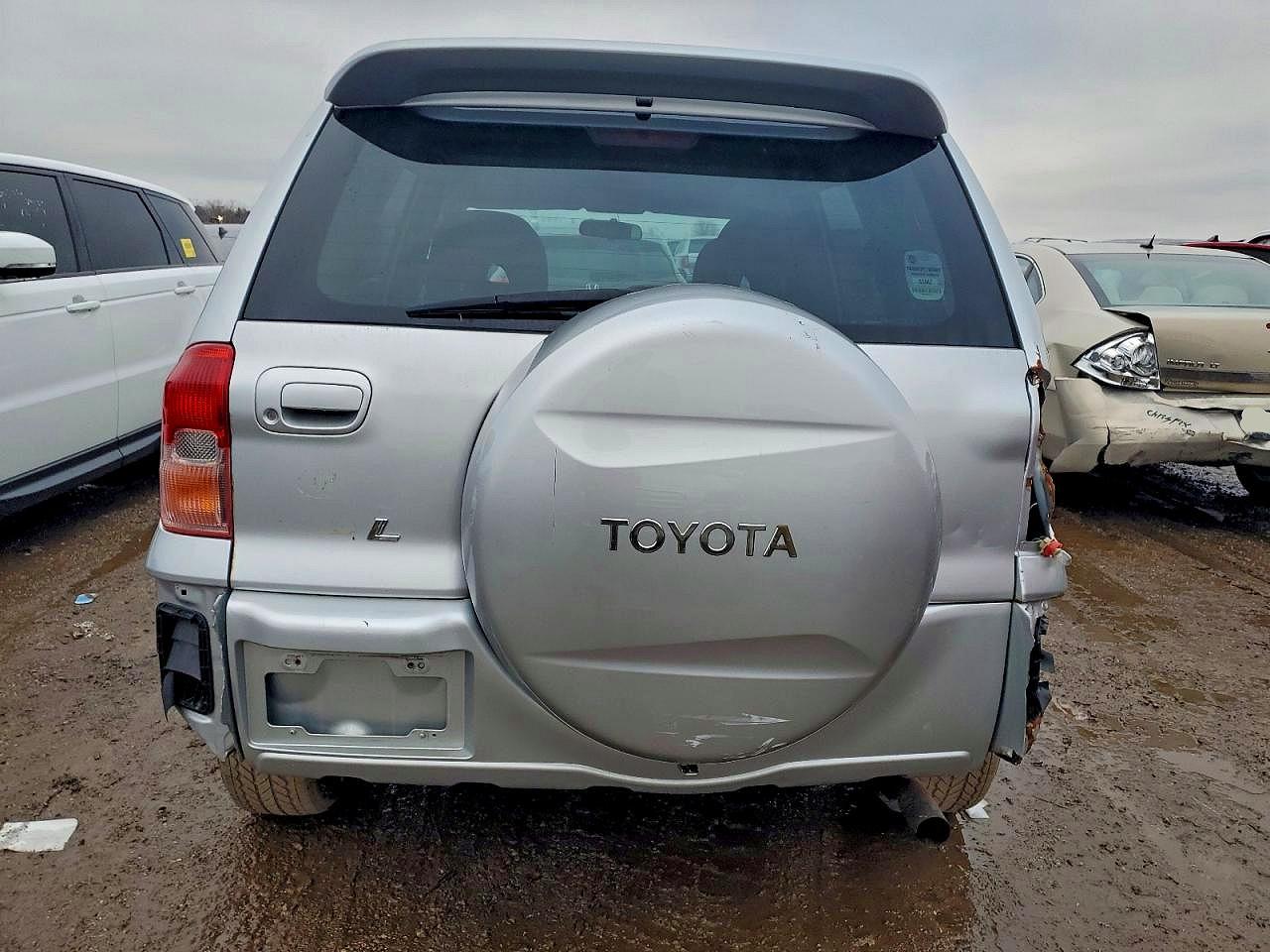 2003 TOYOTA RAV4 photo 6