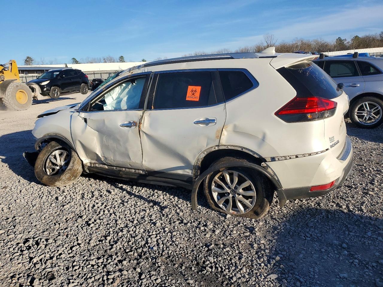 2017 NISSAN ROGUE S photo 3