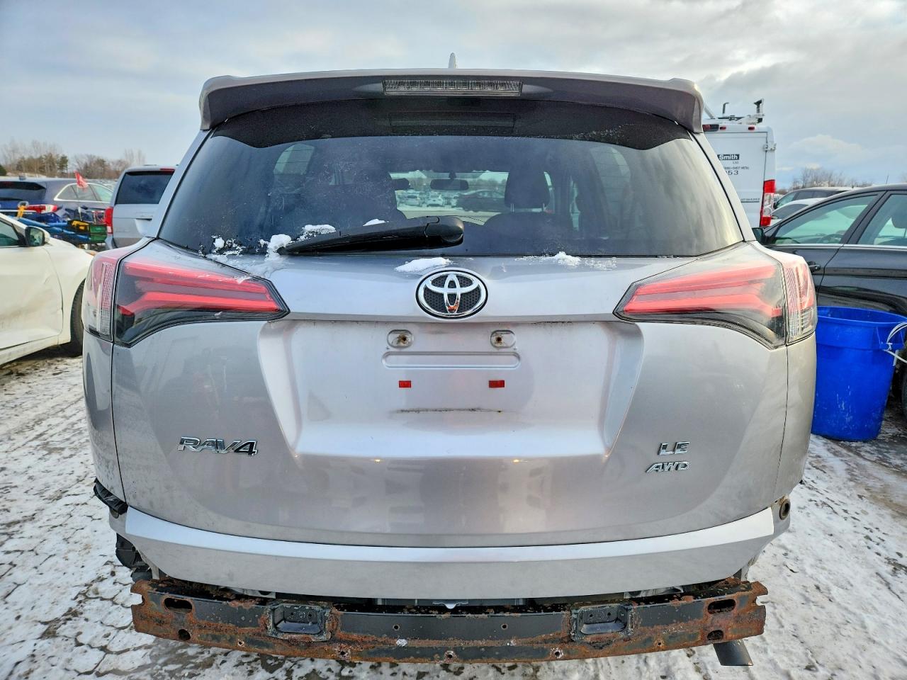 2016 TOYOTA RAV4 LE photo 11