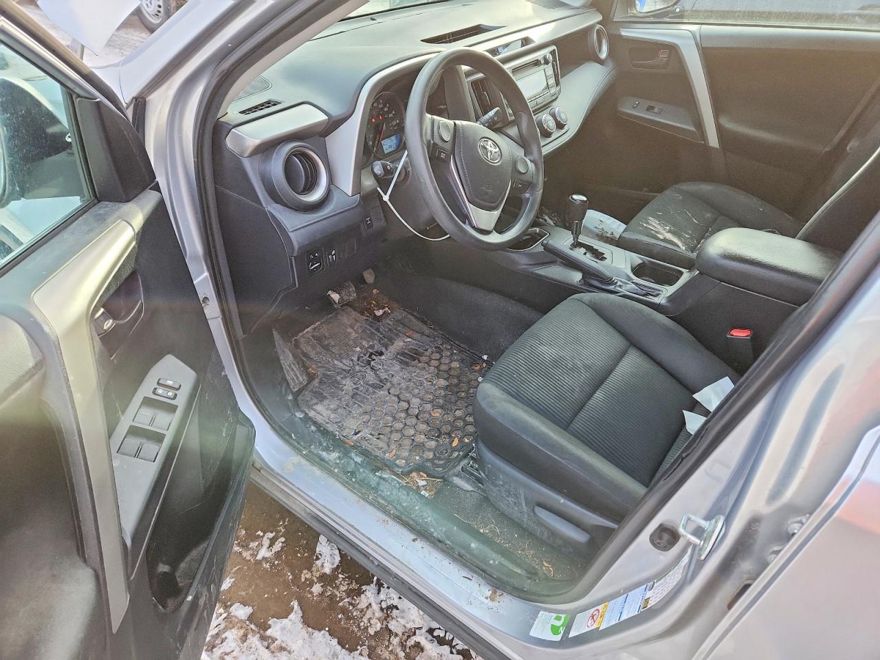 2016 TOYOTA RAV4 LE photo 15