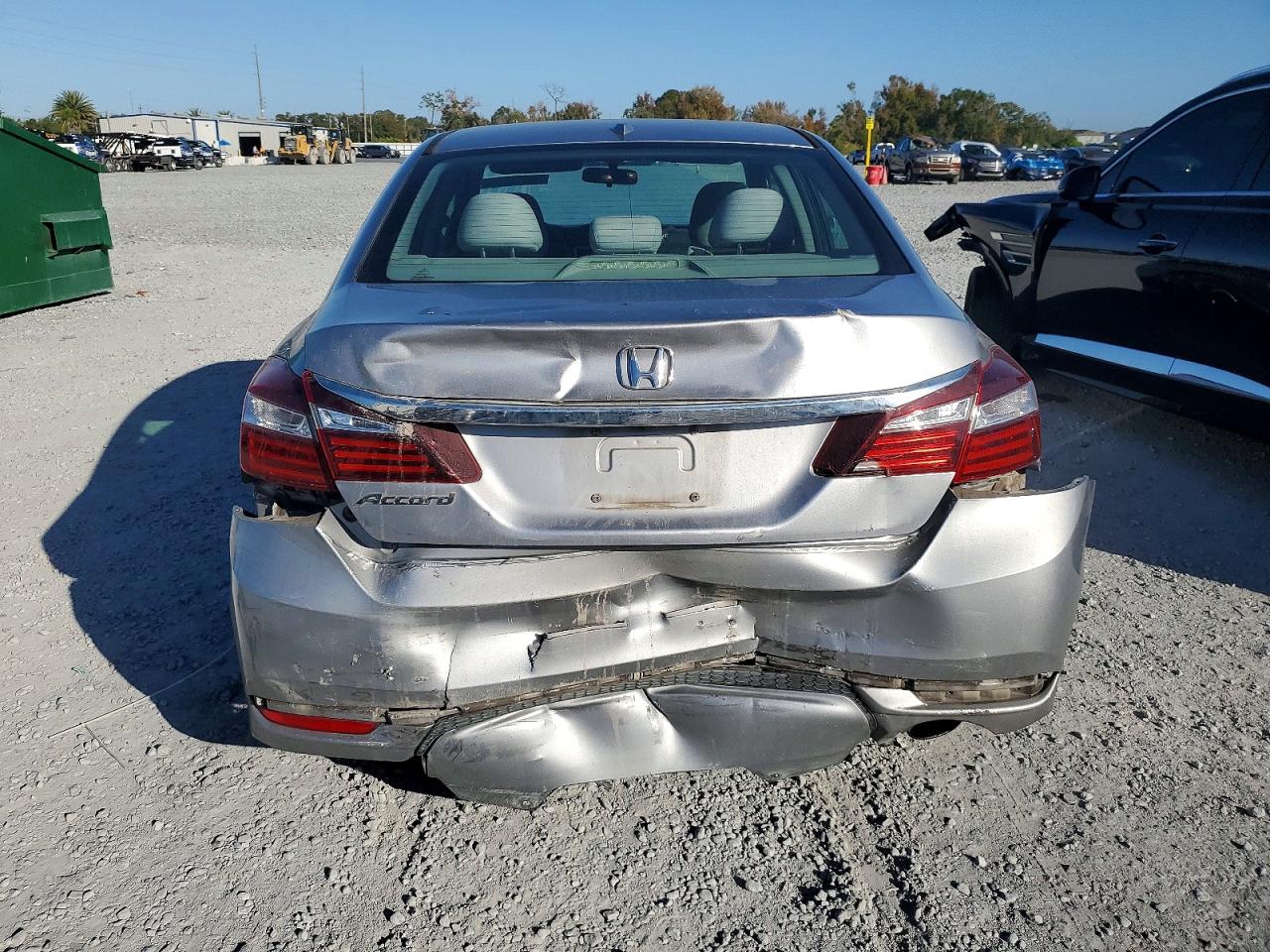 2017 HONDA ACCORD EX photo 11