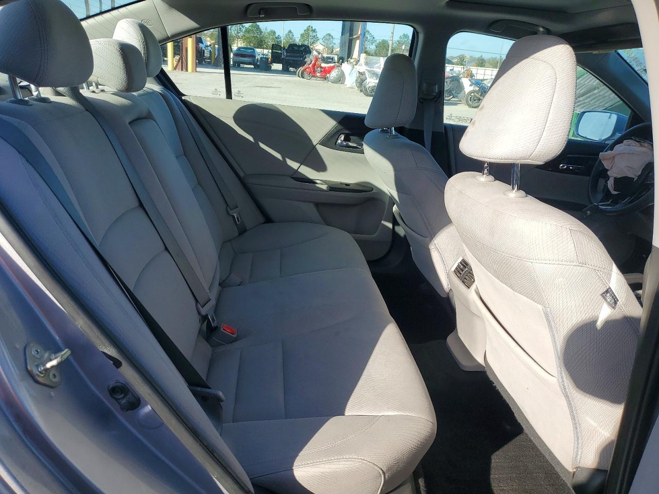 2017 HONDA ACCORD EX photo 19