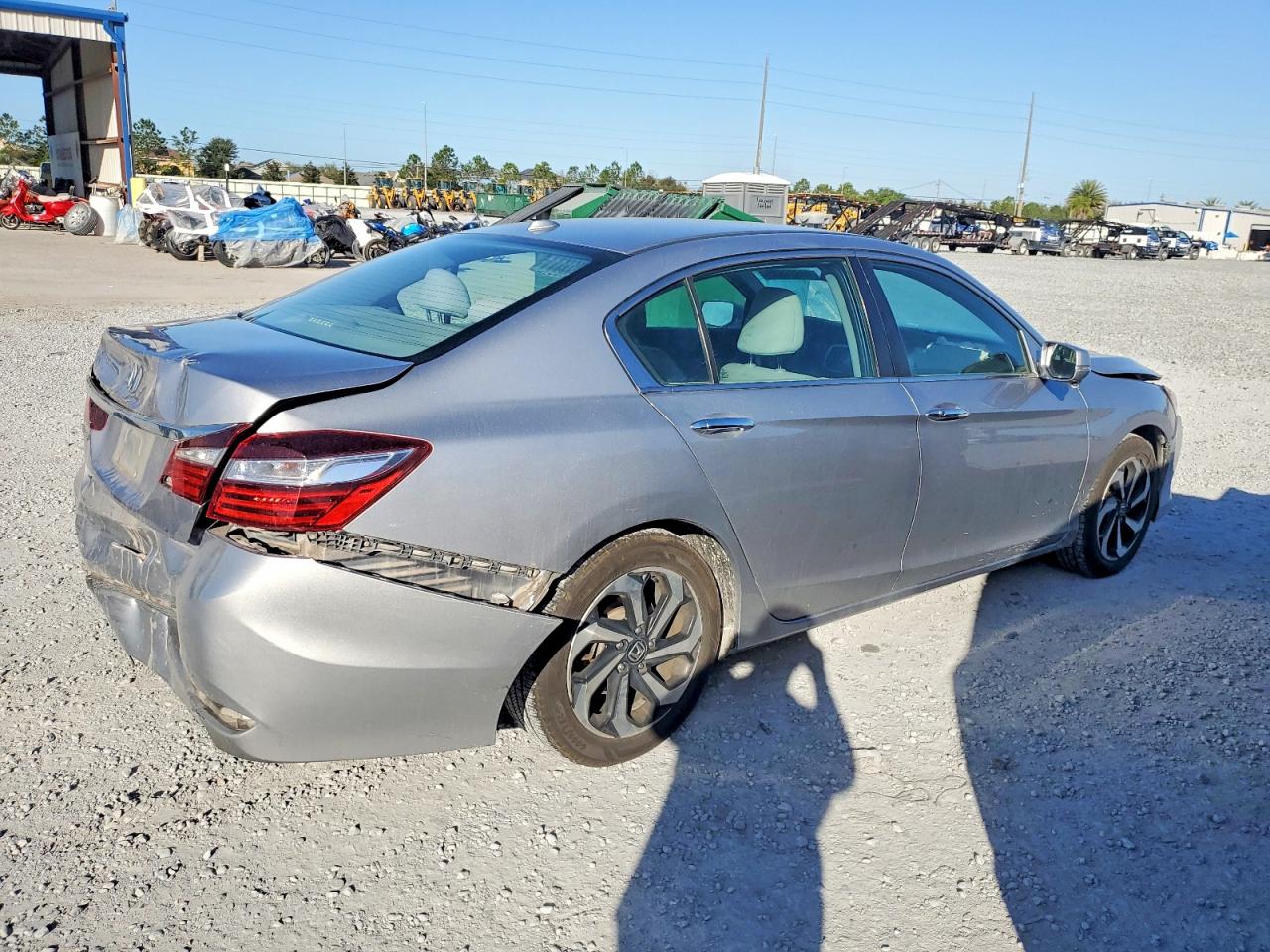 2017 HONDA ACCORD EX photo 5