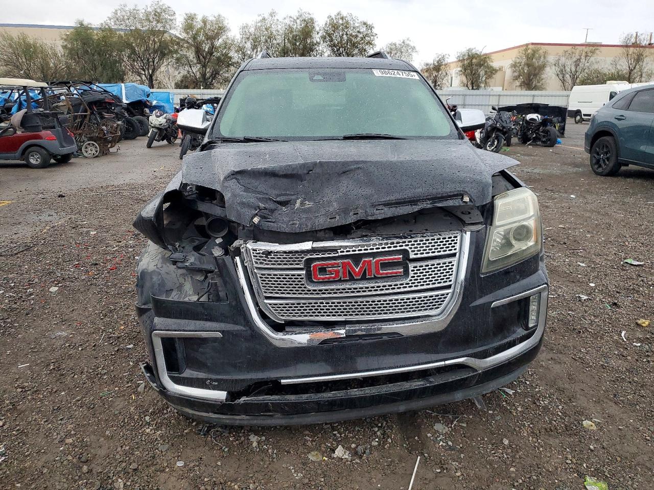 2017 GMC TERRAIN DENALI photo 5