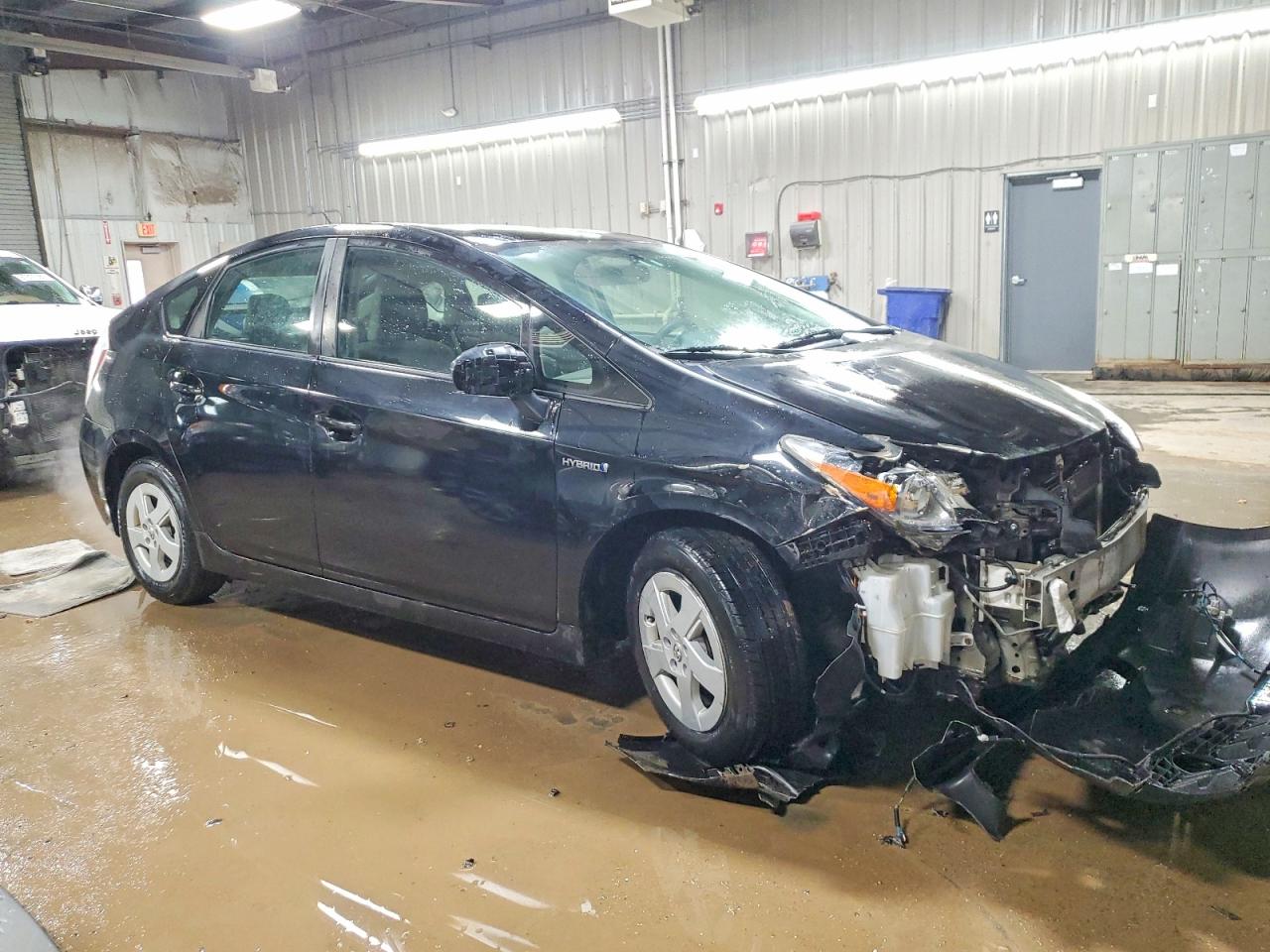2011 TOYOTA PRIUS photo 4