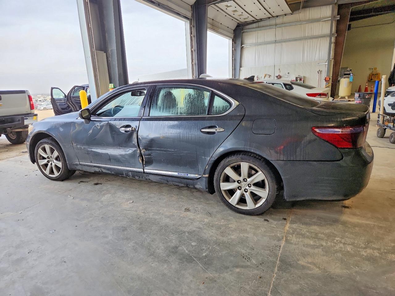 2008 LEXUS LS 600HL photo 2